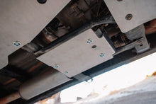 Load image into Gallery viewer, Jeep Wrangler JL / JT Gladiator | Transfer Case Skid Plate