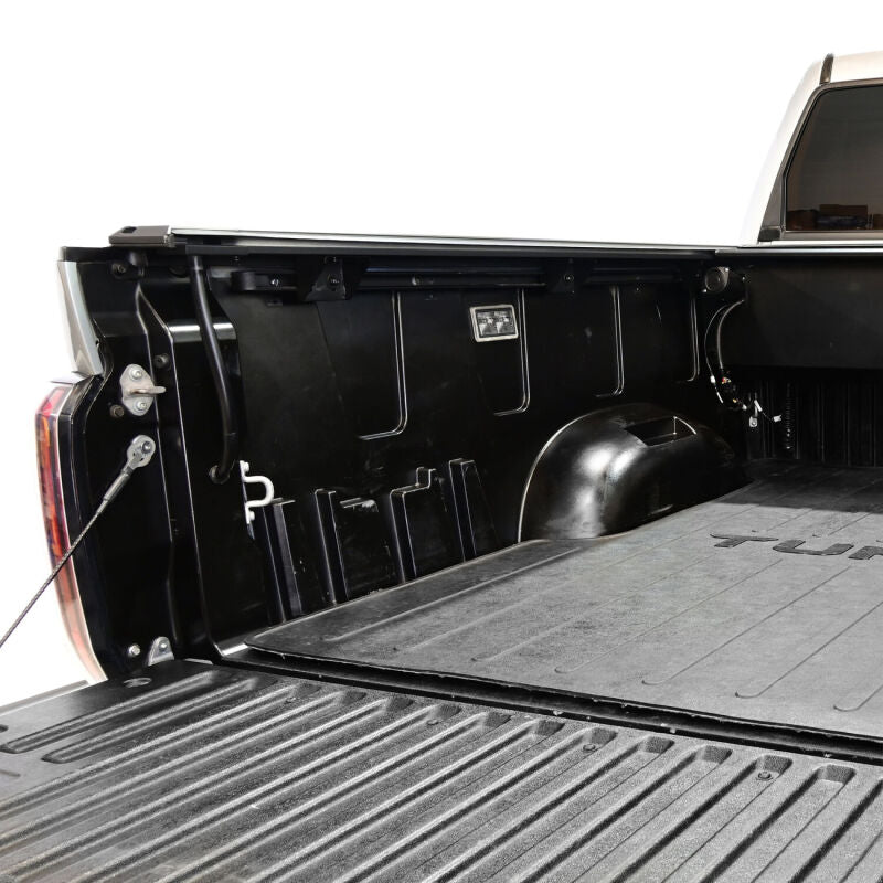 Westin 22-26 Toyota Tundra 5ft 5in. (66in.) Bed Electric Retractable Tonneau Cover - Black