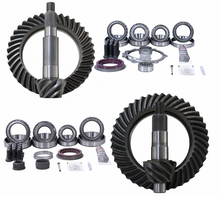 Load image into Gallery viewer, Revolution Gear &amp; Axle 99-07 1-Ton Swap GM 14-Bolt Dana 60 Reverse Cut Thick 4.56 Ratio Gear Package