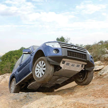 Load image into Gallery viewer, Mitsubishi Pajero Front Skid Plate