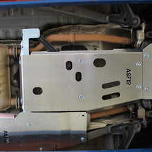 Load image into Gallery viewer, Jeep Grand Cherokee WK2 Transmission &amp; Transfer Case Skid Plate | without Urea Tank