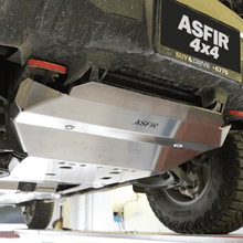 Load image into Gallery viewer, Chevrolet Colorado Front Skid Plate