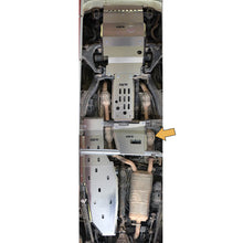 Load image into Gallery viewer, Toyota Land Cruiser 200 / Lexus LX570 Transfer Case Skid Plate