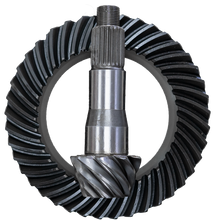 Load image into Gallery viewer, Revolution Gear &amp; Axle Jeep Wrangler JL Dana 35 200mm Rear Axle 4.88 Ratio Ring &amp; Pinion Set