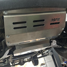 Load image into Gallery viewer, Mitsubishi Hunter Front Skid Plate