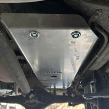 Load image into Gallery viewer, Mitsubishi Hunter / Triton Fuel Tank Skid Plate