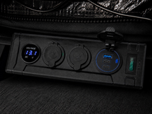 Load image into Gallery viewer, Taruca Dark Rogue Rooftop Tent 2.0