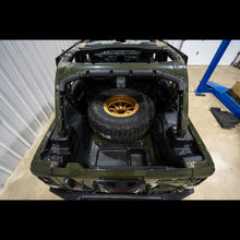Load image into Gallery viewer, Skyjacker 07-18 Jeep Wrangler JK Spare Tire Carrier Kit W/ Adjustable Brackets