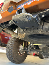 Load image into Gallery viewer, Hardware Kit for Jeep JT Gladiator Tow Hitch Skid Plate