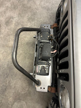 Load image into Gallery viewer, Front Diamond Series Stubby Bumper for Jeep TJ Wrangler (97-06)