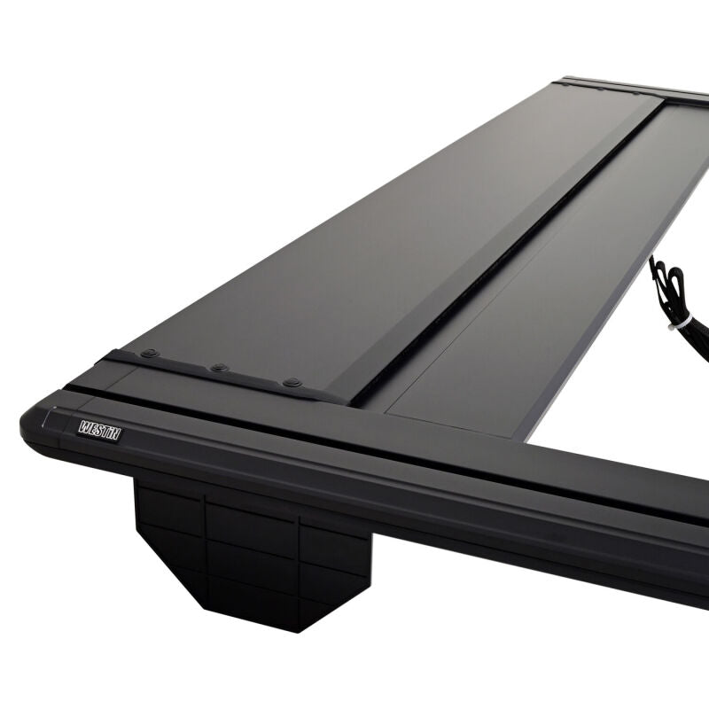 Westin 24-26 Toyota Tacoma 5ft Bed Manual Retractable Tonneau Cover - Black