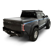 Load image into Gallery viewer, Westin 24-26 Toyota Tacoma 5ft Bed Manual Retractable Tonneau Cover - Black