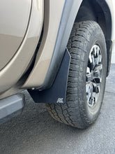 Load image into Gallery viewer, 2022-2026 Nissan Frontier Pro4X TriXPoly Rear Forward Micro