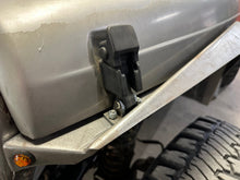 Load image into Gallery viewer, Diamond Series High Clearance Front Fenders for Jeep TJ Wrangler