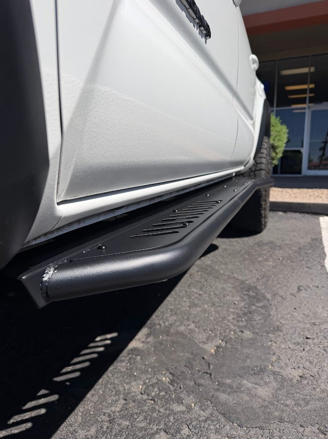 D2 Off-Road Heavy-Duty Bolt-On Rock Sliders – 05-23 Toyota Tacoma