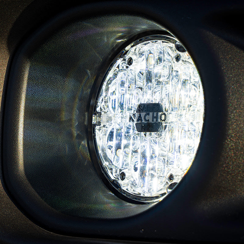 Trail Running Light feature highlighted in the Jeep JL/JT NACHO Plug N Play Fog Kit.