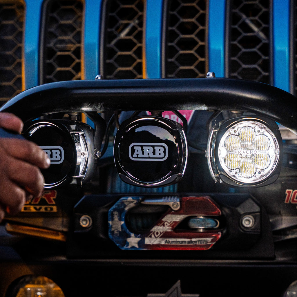 NACHO Quatro Off-Road light featured in vehicle marketing materials.