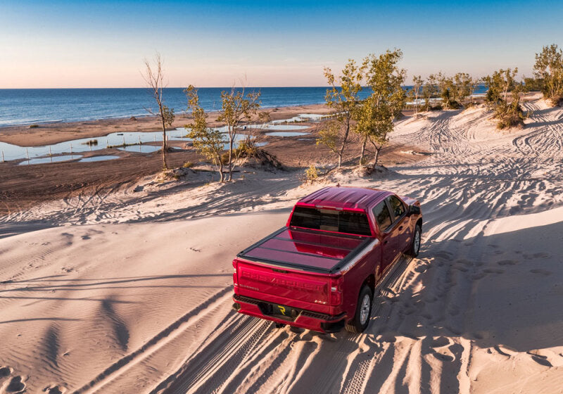 UnderCover 2017 Ford F-150 66in Fusion Bed Cover - Avalanche