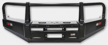 Load image into Gallery viewer, DOBINSONS BULL BAR CLASSIC BLACK FOR TOYOTA LAND CRUISER 200 SERIES 2016+ - BU59-3545