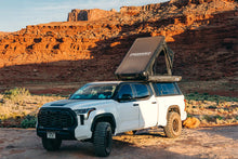 Load image into Gallery viewer, Free Spirit Recreation Aspen Pro Standard - Rooftop Tent