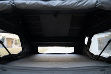 Load image into Gallery viewer, Free Spirit Recreation Kali King - Rooftop Tent