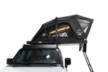 Load image into Gallery viewer, Free Spirit Recreation Nova King - Rooftop Tent