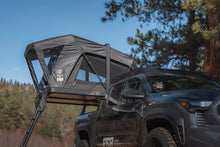 Load image into Gallery viewer, Free Spirit Recreation Nova Standard - Rooftop Tent