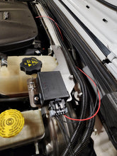 Load image into Gallery viewer, 2018+ Jeep Wrangler JL and JT Heated Wiper Blades with Installation Brackets.
