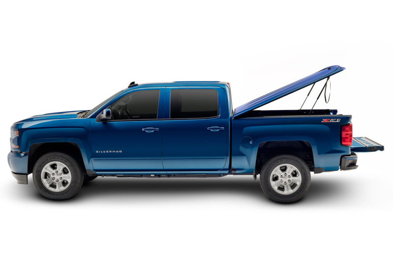 UnderCover 15-18 Chevy Silverado 1500 (19 Legacy) 5.8ft Lux Bed Cover - Deep Ocean Blue