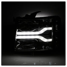 Load image into Gallery viewer, Spyder Chevy Silverado 1500 07-13 Version 3 Projector Headlights - Smoke PRO-YD-CS07V3-LBDRL-SM