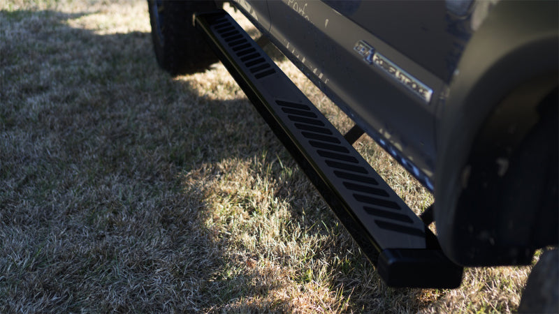 Lund 2017 Ford F-250 Super Duty SuperCab Summit Ridge 2.0 Running Boards - Black