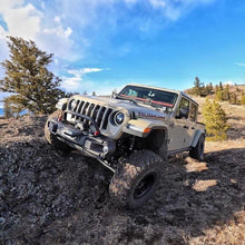 Load image into Gallery viewer, Oracle Oculus BiLED Projector Headlights for Jeep JL/Gladiator JT  Satin Silver 5500K
