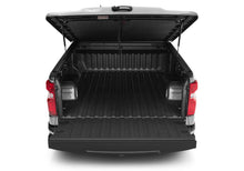 Load image into Gallery viewer, UnderCover 2020 Chevy 2500/3500 HD 6.9ft Elite LX Bed Cover - Onyx Black