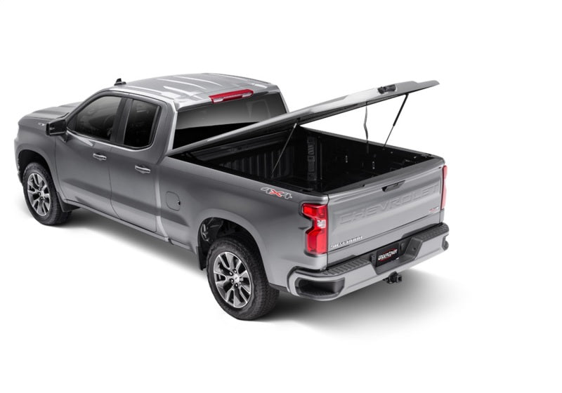 UnderCover 19-20 Chevy Silverado 1500 5.8ft Elite LX Bed Cover - Silver Ice