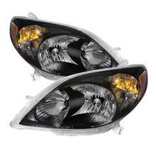 Load image into Gallery viewer, xTune Toyota Matrix 03-08 Crystal Headlights Black HD-JH-TM03-AM-BK