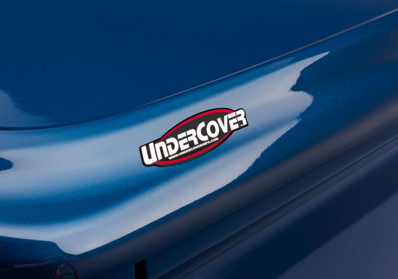 UnderCover 18-20 Toyota Tundra 5.5ft Lux Bed Cover - Calvary Blue