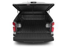 Load image into Gallery viewer, UnderCover 19-20 Chevy Silverado 1500 5.8ft Elite LX Bed Cover - Black