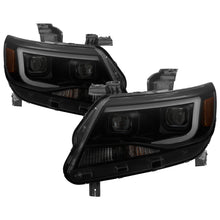 Load image into Gallery viewer, xTune Chevy Colorado 15-17 Halogen Only Projector Headlights - Black Smoked PRO-JH-CCO04-LBDRL-BSM