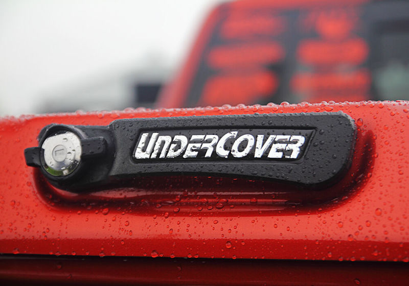 UnderCover 09-18 Ram 1500 (w/o Rambox) (19 Classic) 5.7ft Elite LX Bed Cover - Brilliant Black