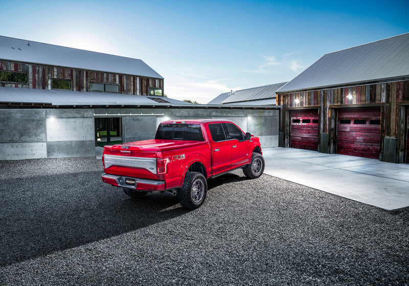 UnderCover 14-15 Chevy Silverado 1500 6.5ft Elite LX Bed Cover - Brownstone