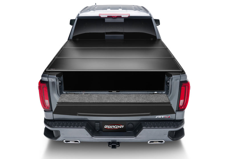 UnderCover 19-21 Ram 1500 6.4ft (Does not fit Rambox) Triad Bed Cover