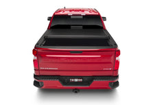 Load image into Gallery viewer, Truxedo 15-20 GMC Canyon &amp; Chevrolet Colorado 6ft Lo Pro Bed Cover