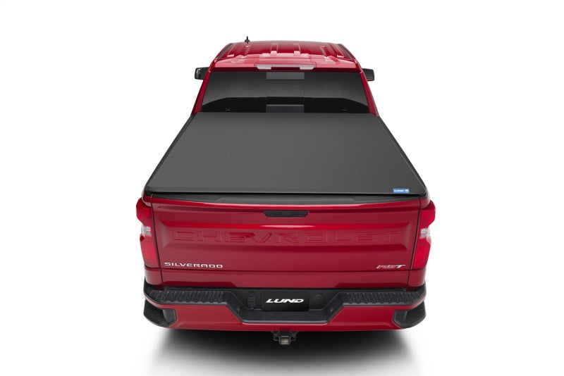 Lund 19-23 Chevrolet Silverado 1500 6.5ft Bed Genesis Elite Tri-Fold Tonneau - Black