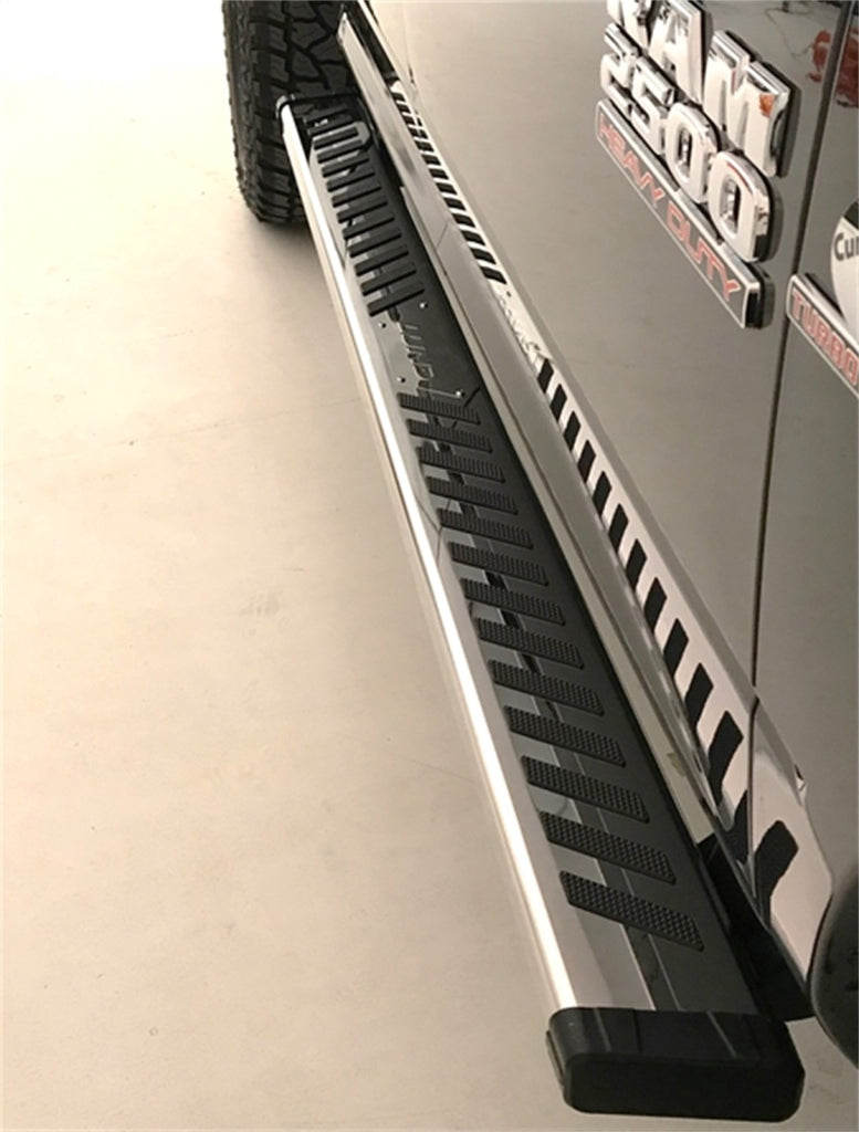 Lund 2017 Ford F-250 Super Duty SuperCab Summit Ridge 2.0 Running Boards - Stainless
