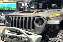 Load image into Gallery viewer, Oracle Jeep JL/Gladiator JT Oculus Bi-LED Projector Headlights - Amber/White Switchback