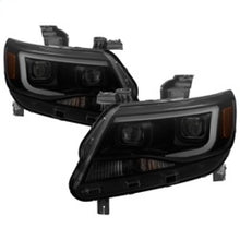 Load image into Gallery viewer, xTune Chevy Colorado 15-17 Halogen Only Projector Headlights - Black Smoked PRO-JH-CCO04-LBDRL-BSM