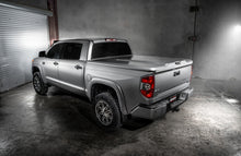 Load image into Gallery viewer, UnderCover 18-20 Toyota Tundra 5.5ft Elite LX Bed Cover - Calvary Blue