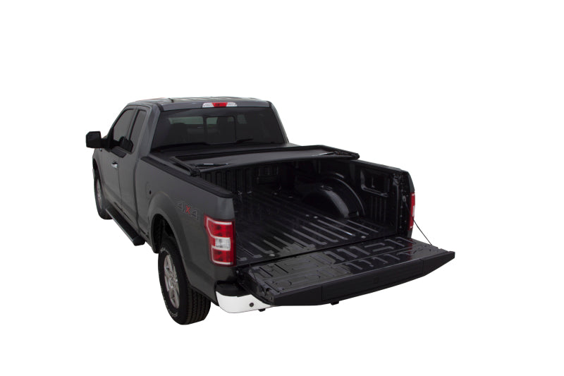 Lund 99-17 Ford F-250 Super Duty (6.5ft. Bed) Genesis Tri-Fold Tonneau Cover - Black