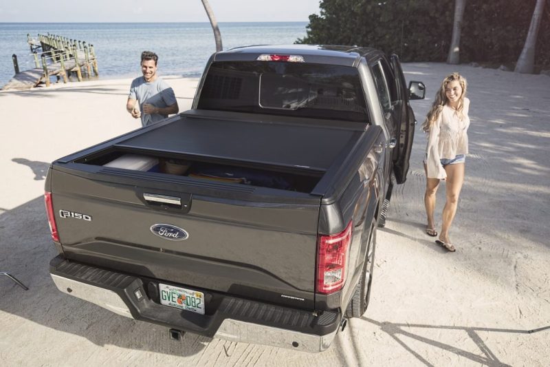 Roll-N-Lock 15-17 Ford F-150 77-3/8in E-Series Retractable Tonneau Cover