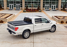 Load image into Gallery viewer, UnderCover 15-20 Ford F-150 5.5ft Elite Bed Cover - Black Textured